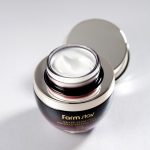 FARMSTAY Grape Stem Cell Wrinkle Lifting Cream