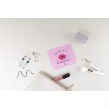   G9SKIN Self Aesthetic Rose feszesítő, hidratáló ajakápoló hidrogél tapasz rózsavízzel