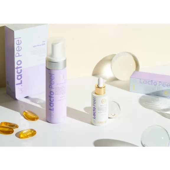 HUBISLAB Dr. Lacto Peel Beta hámlasztó szérum 30% AHA, BHA és PHA savval zsíros és sérült bőrre - Csak kozmetikusoknak!
