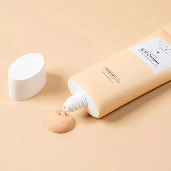 JIGOTT Signature feszesítő BB krém növényi kivonatokkal SPF50+ PA++++
