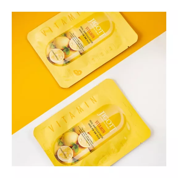 JIGOTT Real Ampoule bőrvilágosító maszk vitaminnal (10 darab)