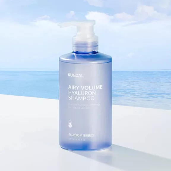 KUNDAL Airy Volume Blosson Breeze hidratáló és volumennövelő sampon hialuronsavval 500 ml