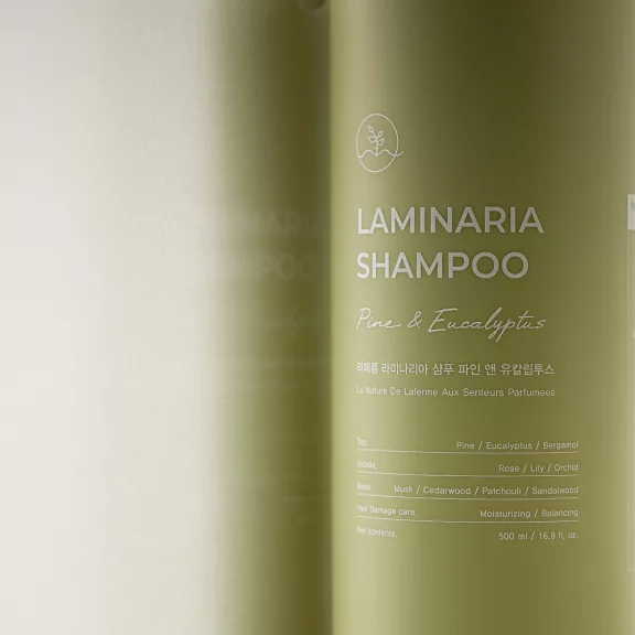 LAFERME Laminara hidratáló sampon 14 féle proteinnel és 17 féle aminosavval - Pine & Eucalyptus (500 ml) LAFERME Laminara hidratáló sampon 14 féle proteinnel és 17 féle aminosavval - Pine & Eucalyptus (500 ml)