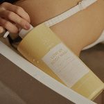 LAFERME Low pH hidratáló tusfürdő növényi kivonatokkal - Pear & Fresia (1000 ml)