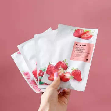   MIZON Joyful Time kiegyenlítő és tisztító hatású esszenciális maszk eper kivonattal