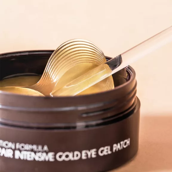 MIZON Snail Repair Intensive Gold feszesítő szemkörnyékápoló tapasz csigamucin kivonattal és peptidekkel MIZON Snail Repair Intensive Gold feszesítő szemkörnyékápoló tapasz csigamucin kivonattal és peptidekkel