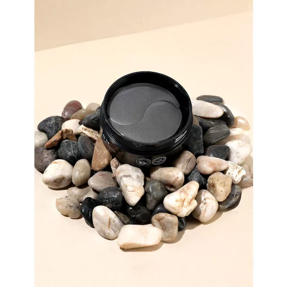 MIZON Black Pearl feszesítő szemkörnyékápoló tapasz fekete karikákra fekete gyöngy kivonattal MIZON Black Pearl feszesítő szemkörnyékápoló tapasz fekete karikákra fekete gyöngy kivonattal