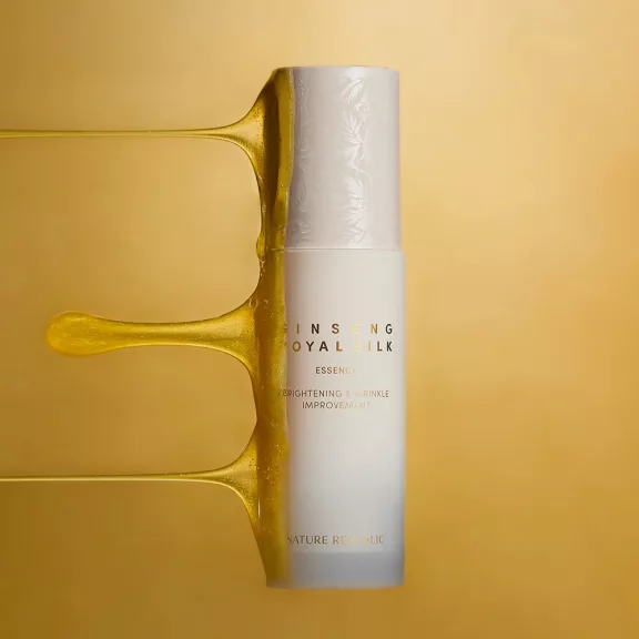 NATURE REPUBLIC Ginseng Royal Silk öregedésgátló esszencia vörös ginzeng kivonattal NATURE REPUBLIC Ginseng Royal Silk öregedésgátló esszencia vörös ginzeng kivonattal