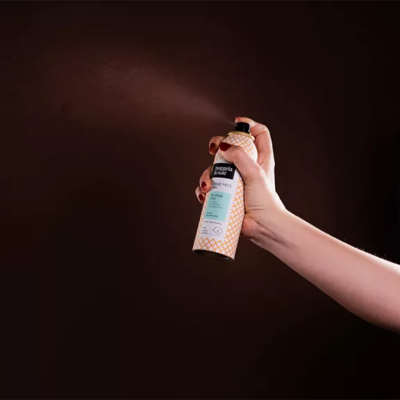 NUGGELA & SULÉ Frizz-Stop volumennövelő hajpermet minden hajtípusra 207 ml NUGGELA & SULÉ Frizz-Stop volumennövelő hajpermet minden hajtípusra 207 ml