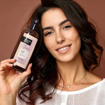   NUGGELA & SULÉ keratin-visszapótló sampon elgyengült, sérült hajra 250 ml