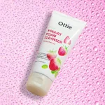 OTTIE Fruit Yogurt arctisztító hab joghurttal és eper kivonattal- Közeli lejárat