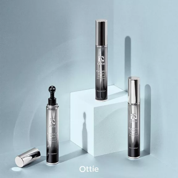 OTTIE Platinum Aura Roll-Up öregedésgátló szemkörnyékápoló krém platinával és kaviár kivonattal OTTIE Platinum Aura Roll-Up öregedésgátló szemkörnyékápoló krém platinával és kaviár kivonattal