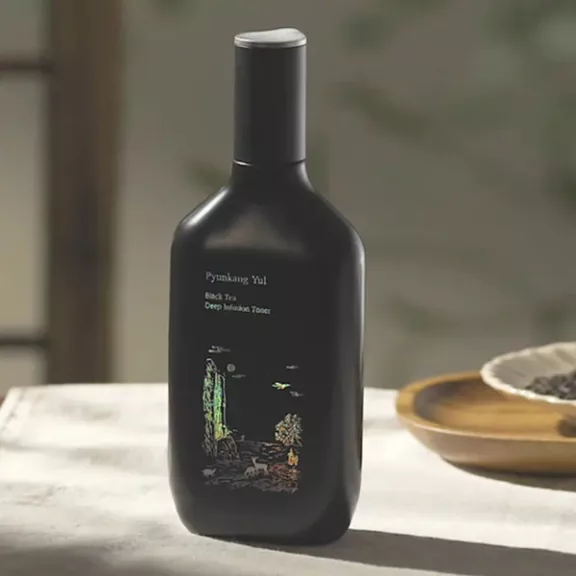 PYUNKANG YUL Black Tea öregedésgátló és bőrerősítő tonik fermentált fekete tea kivonattal PYUNKANG YUL Black Tea öregedésgátló és bőrerősítő tonik fermentált fekete tea kivonattal