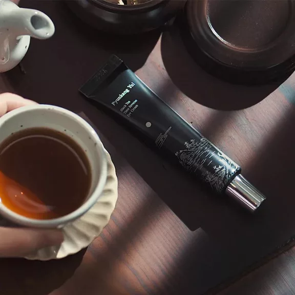 PYUNKANG YUL Black Tea Time Reverse Eye Cream 25 ml szemkörnyékápoló krém PYUNKANG YUL Black Tea Time Reverse Eye Cream 25 ml szemkörnyékápoló krém