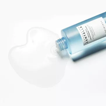   SKIN1004 Madagascar Centella Hyalu-Cica öregedésgátló és hámlasztó tonik 74% Centella Asiatica kivonattal és hyaluronsavval