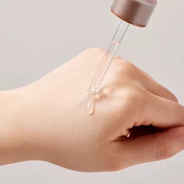   SKINFOOD Acorn Pore Peptide feszesítő és pórusszabályzó ampulla szérum makk kivonattal