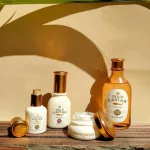 SKINFOOD Gold Caviar EX öregedésgátló tonik kaviár kivonattal