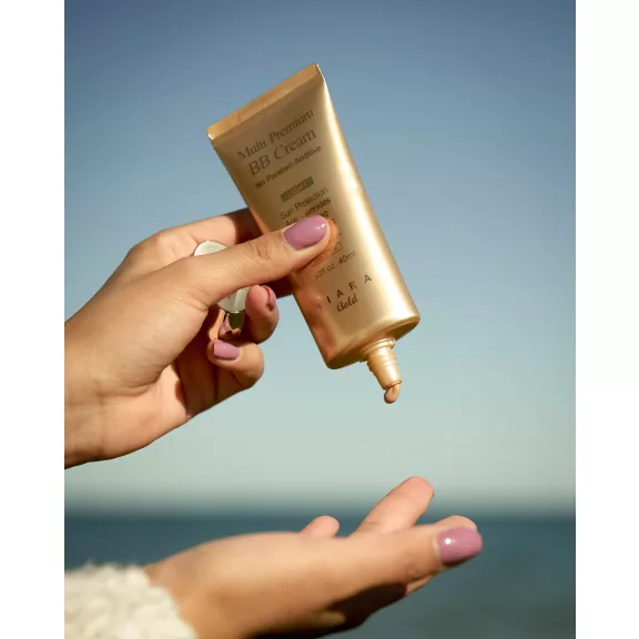 TIARA GOLD Multi Premium öregedésgátló BB krém bőrregeneráló hatóanyagokkal - Light TIARA GOLD Multi Premium öregedésgátló BB krém bőrregeneráló hatóanyagokkal - Light