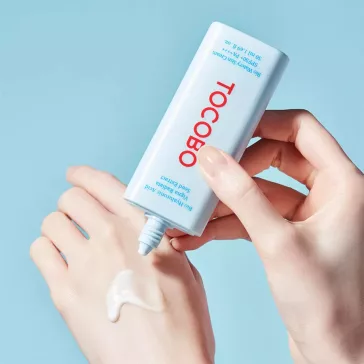   TOCOBO Bio Watery hidratáló fényvédő krém bio hialuronsavval SPF50 PA++++