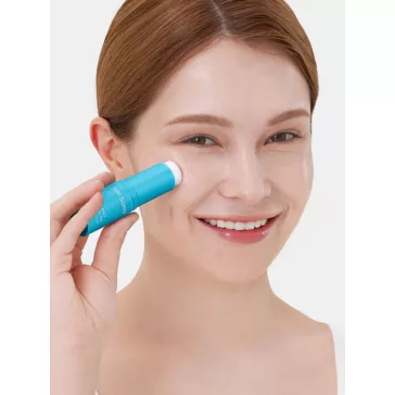   THE SAEM Iceland hidratáló és nyugtató szemkörnyékápoló stift kristálytiszta izlandi gleccservízzel 11 g  - Megújult