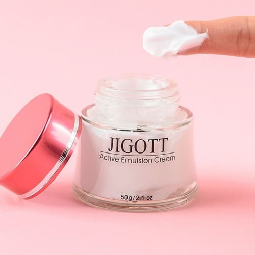 JIGOTT Active Emulsion hidratáló és tápláló krém hialuronsavval JIGOTT Active Emulsion hidratáló és tápláló krém hialuronsavval